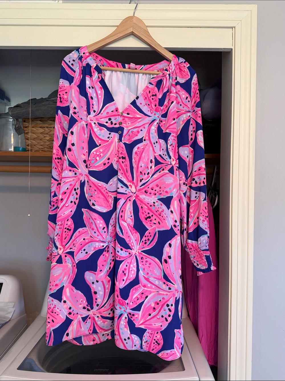 Lilly Pulitzer Pink, Navy & Light Blue Abstract Floral dress  size Medium